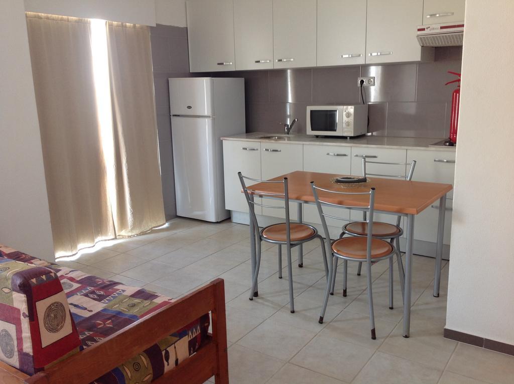 Apartamentos Central Quarteira Eksteriør billede